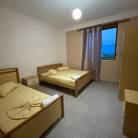 Odeon 3 Hotel *